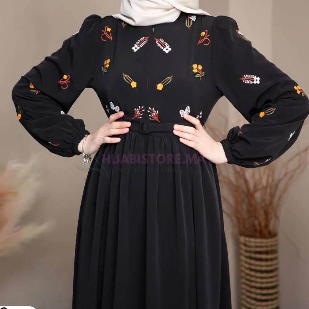 robe noire en crêpe cristal brodée de turquie en ligne au Maroc