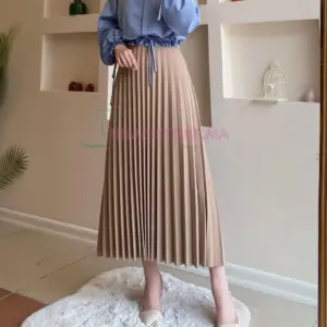 Jupe plissée crêpe scuba beige foncé, en ligne maroc